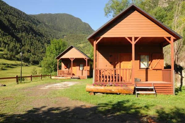 Camping La Torre Hotel Espot Bagian luar foto