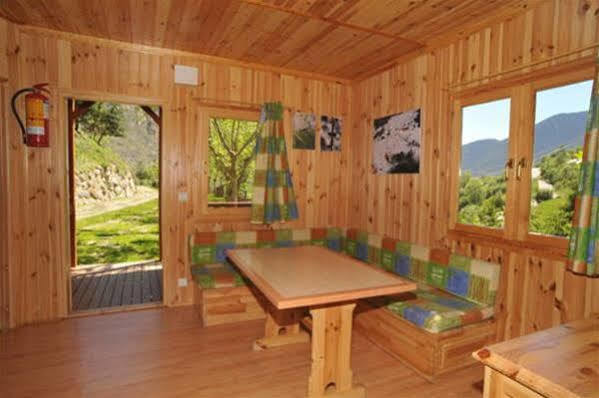 Camping La Torre Hotel Espot Bagian luar foto